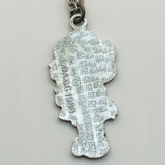 Vintage 1980 Strawberry Shortcake Gold Tone Pendant Necklace 18" - Picture 4 of 5